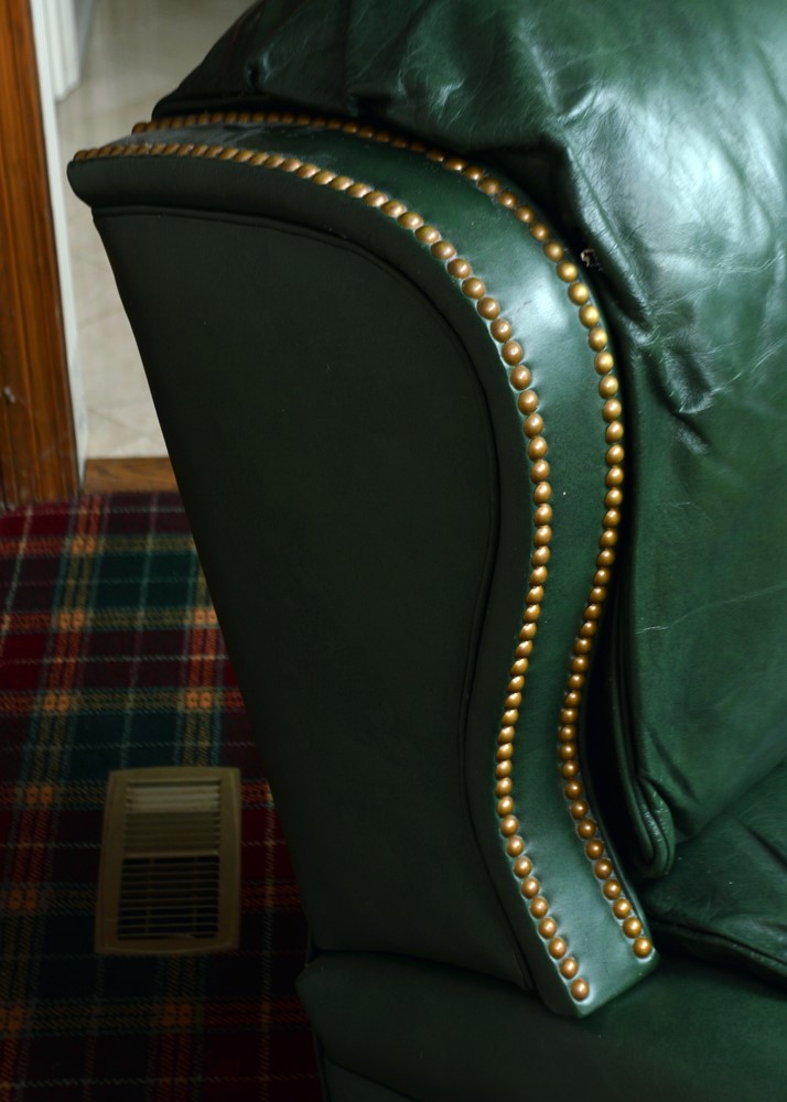 Vintage Green Leather Recliner EBTH