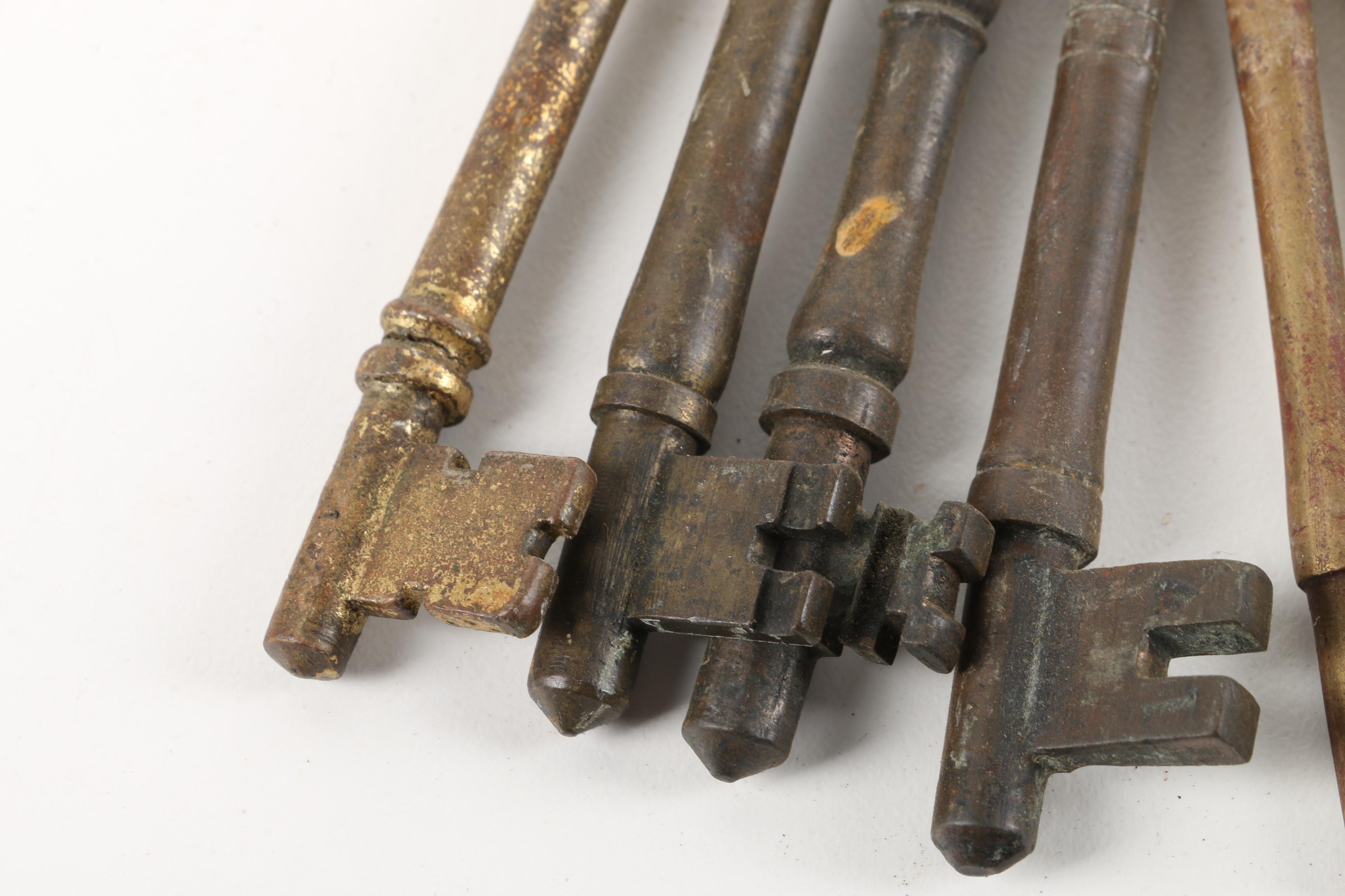 Assorted Lever Lock Keys EBTH