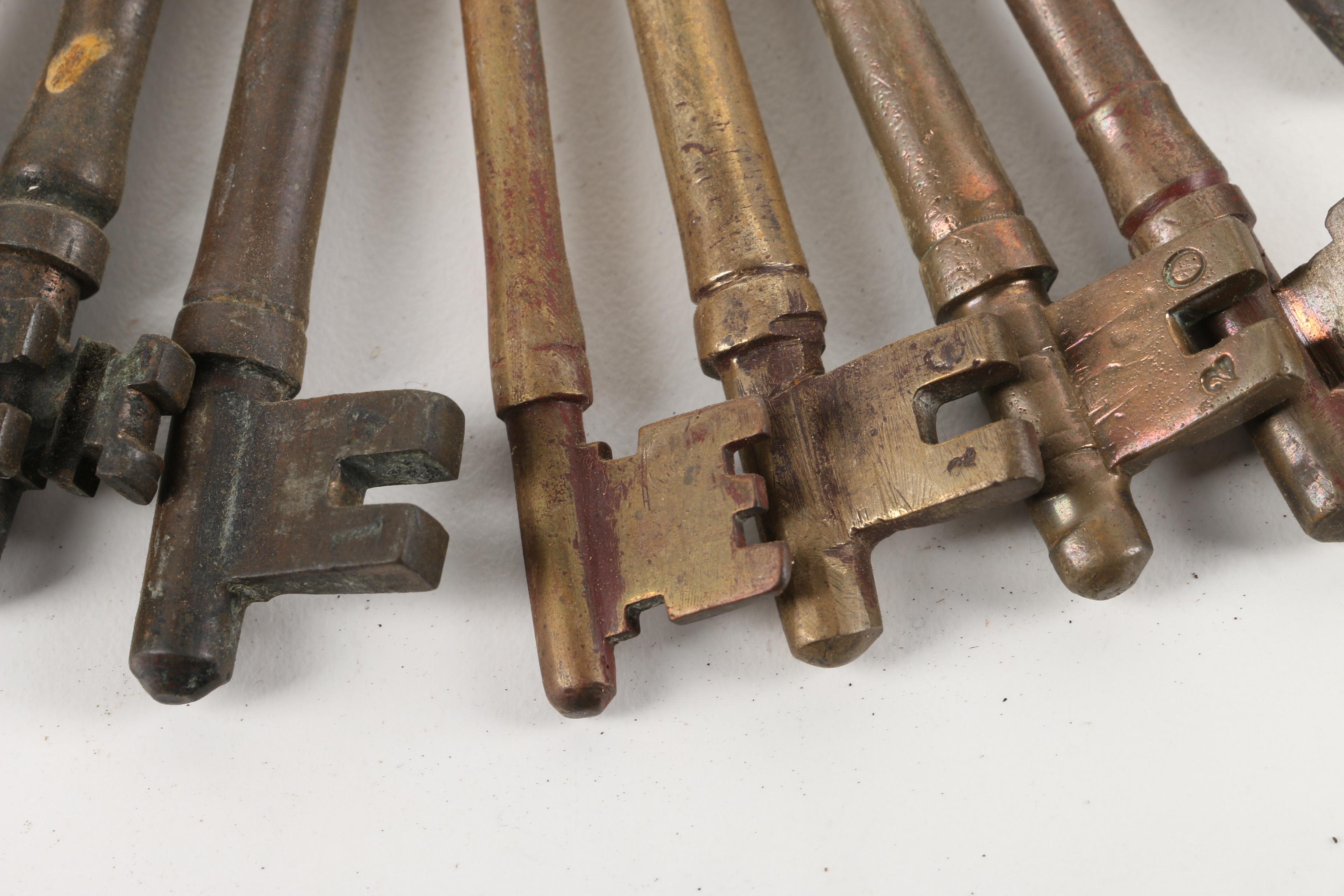 Assorted Lever Lock Keys EBTH