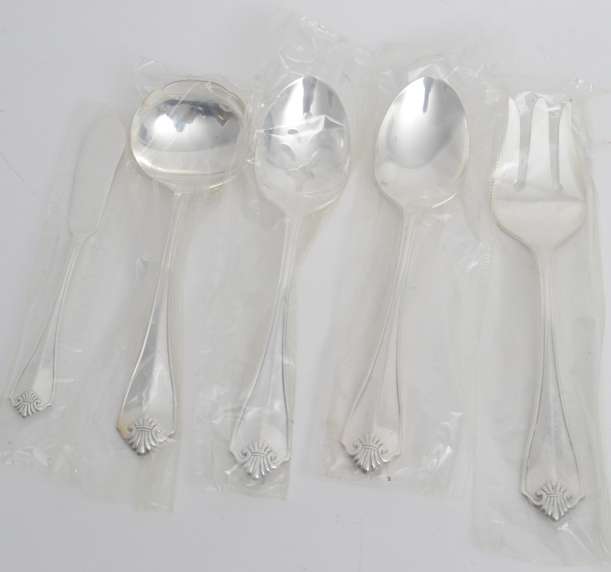 Oneida 1881 Rogers Community "King James" Silver Plate Flatware EBTH