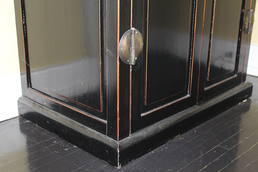 Asian Style Tall Black Lacquer EBTH