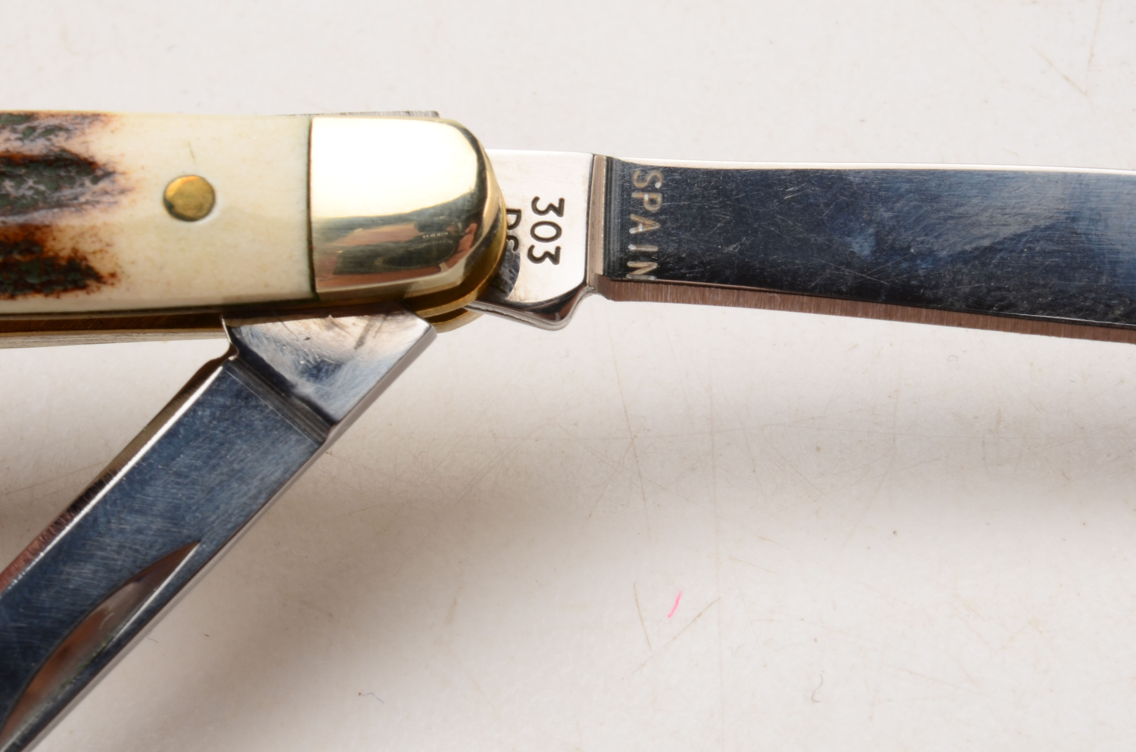 Assorted Pocket Knives and a Compass EBTH