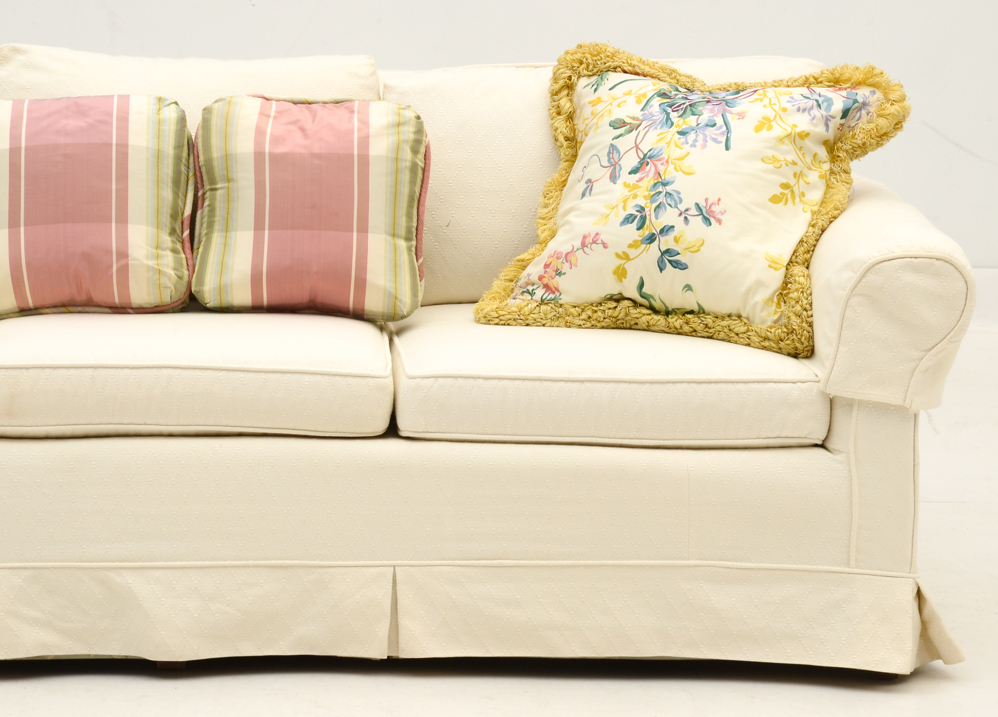 Ivory Patterned Sofa EBTH