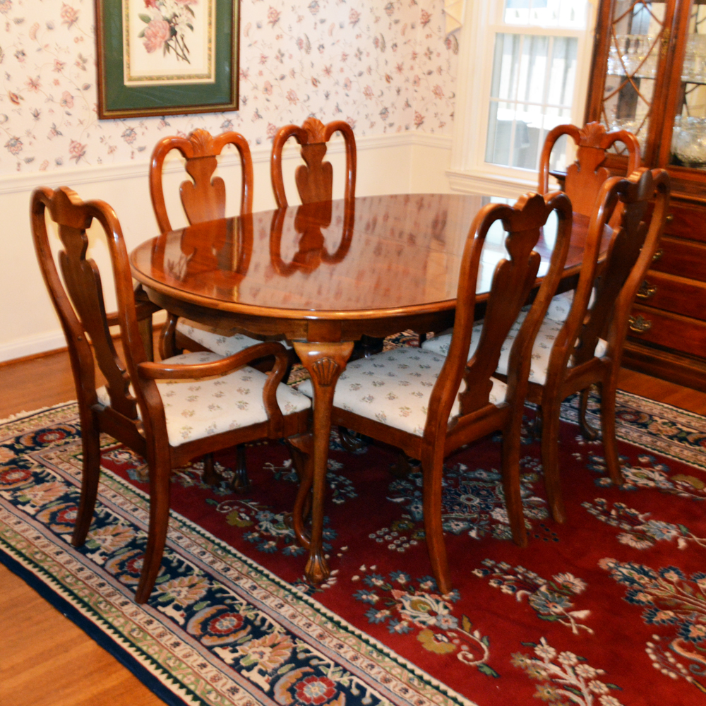 Queen Anne Style Mahogany Dining Table & Chairs by American Drew Queen Anne Style Mahogany Dining Table & Chairs by American Drew
