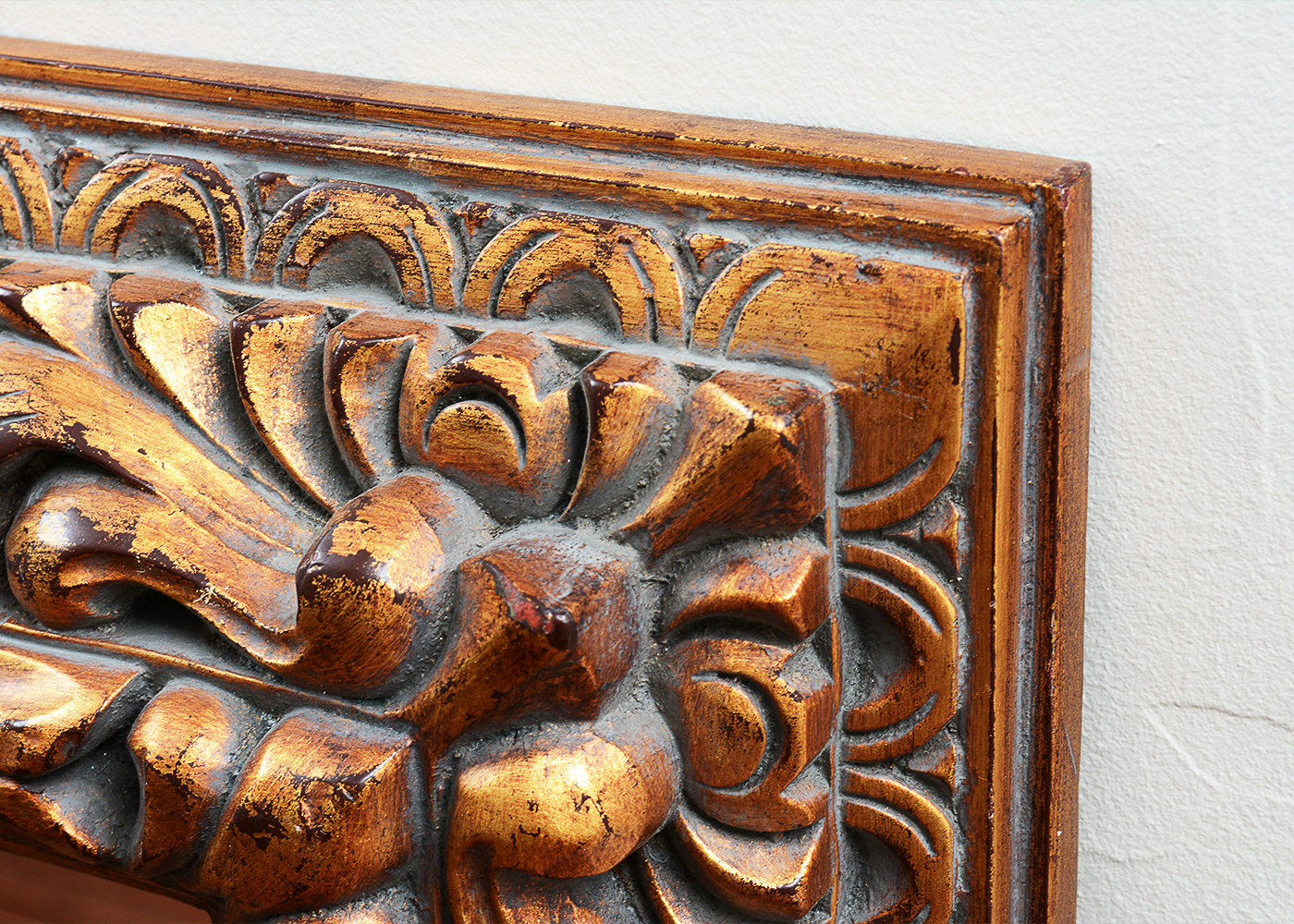 Windsor Art Carved Wood Wall Mirror EBTH