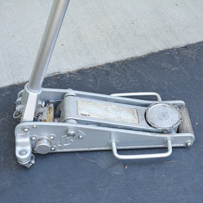 US General Model 47246 Floor Jack EBTH