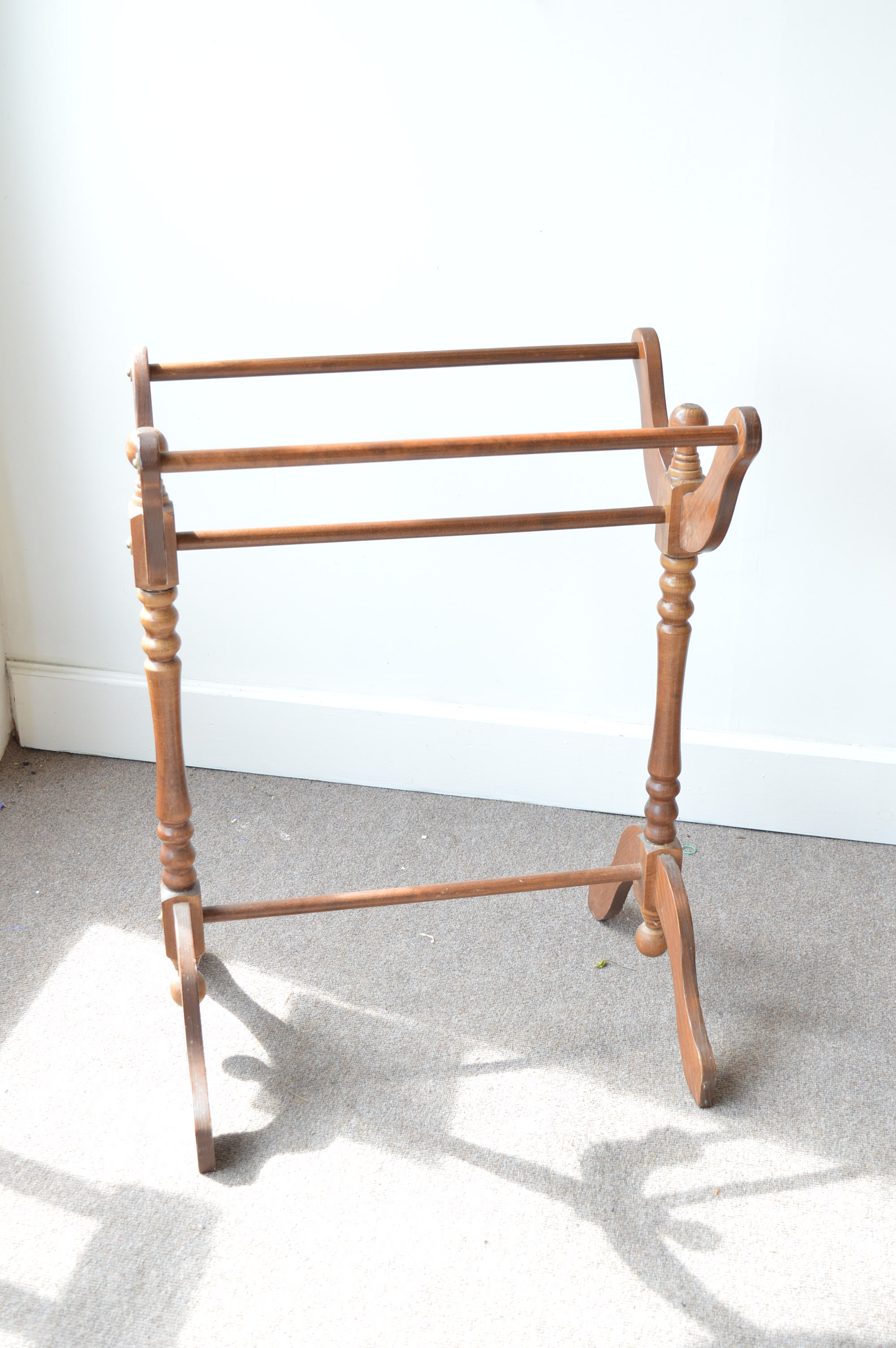 Wooden Quilt Racks EBTH