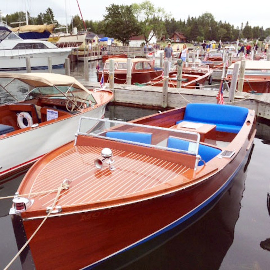 Chris Craft Utility Deluxe Chris Craft Utility Deluxe