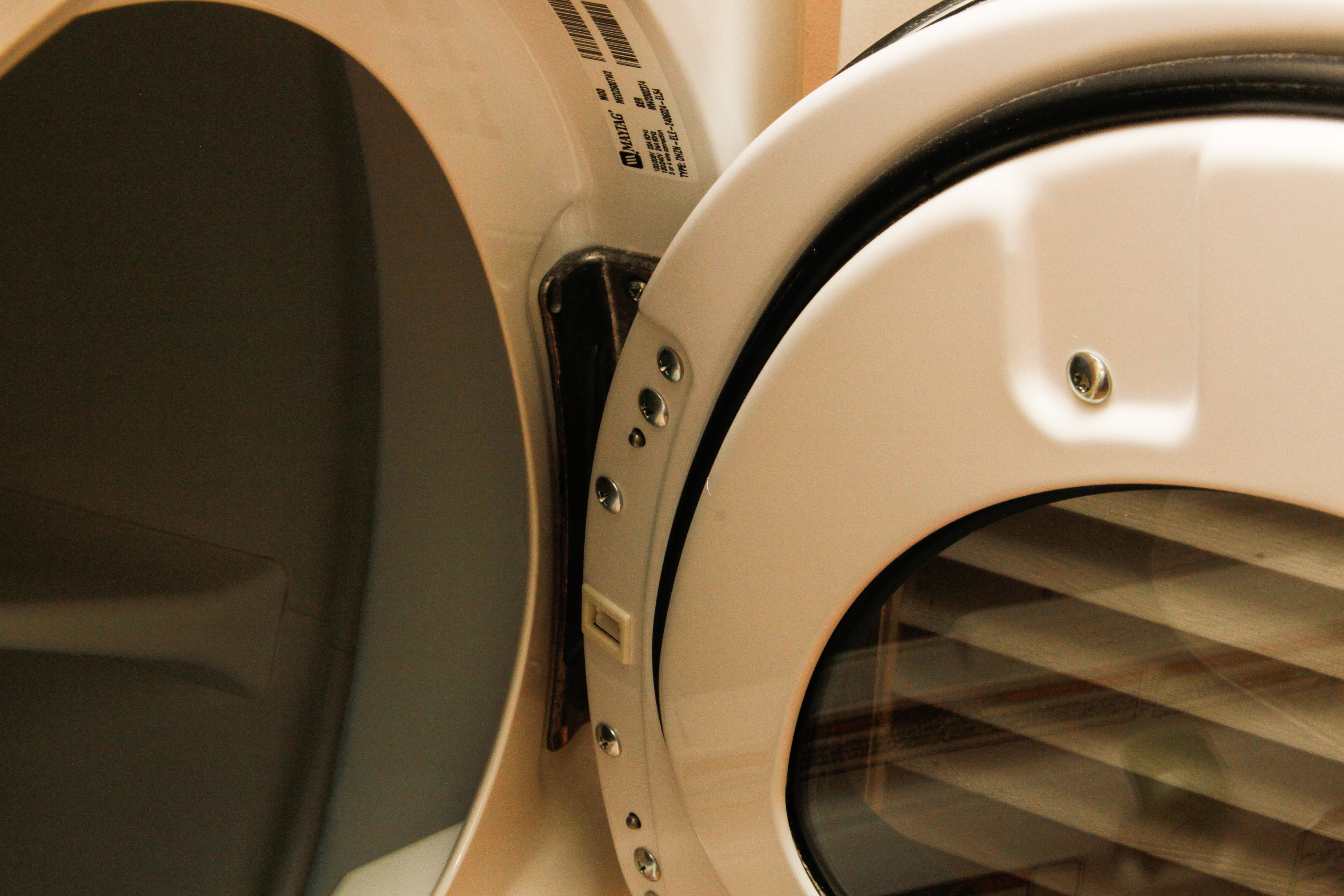 Maytag Epic Z White Electric Front Load Dryer EBTH