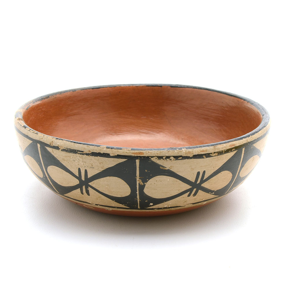 Alvina Garcia Santo Domingo Pueblo Pottery Bowl EBTH