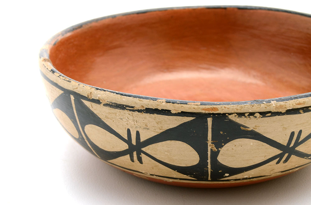 Alvina Garcia Santo Domingo Pueblo Pottery Bowl EBTH