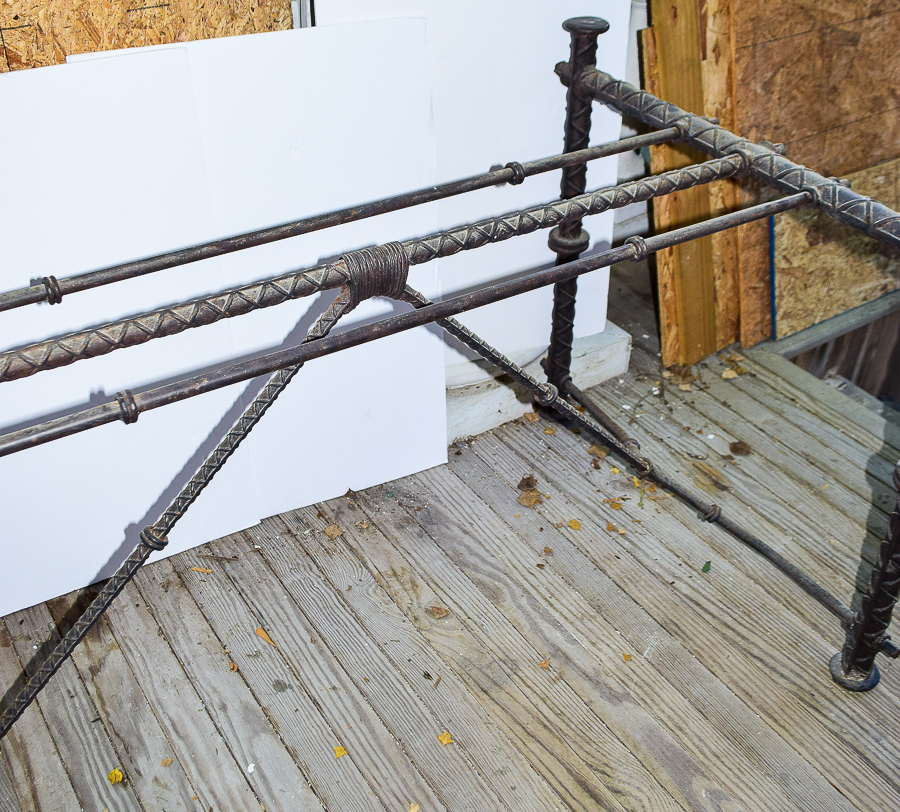 Decorative Steel Table Stand EBTH