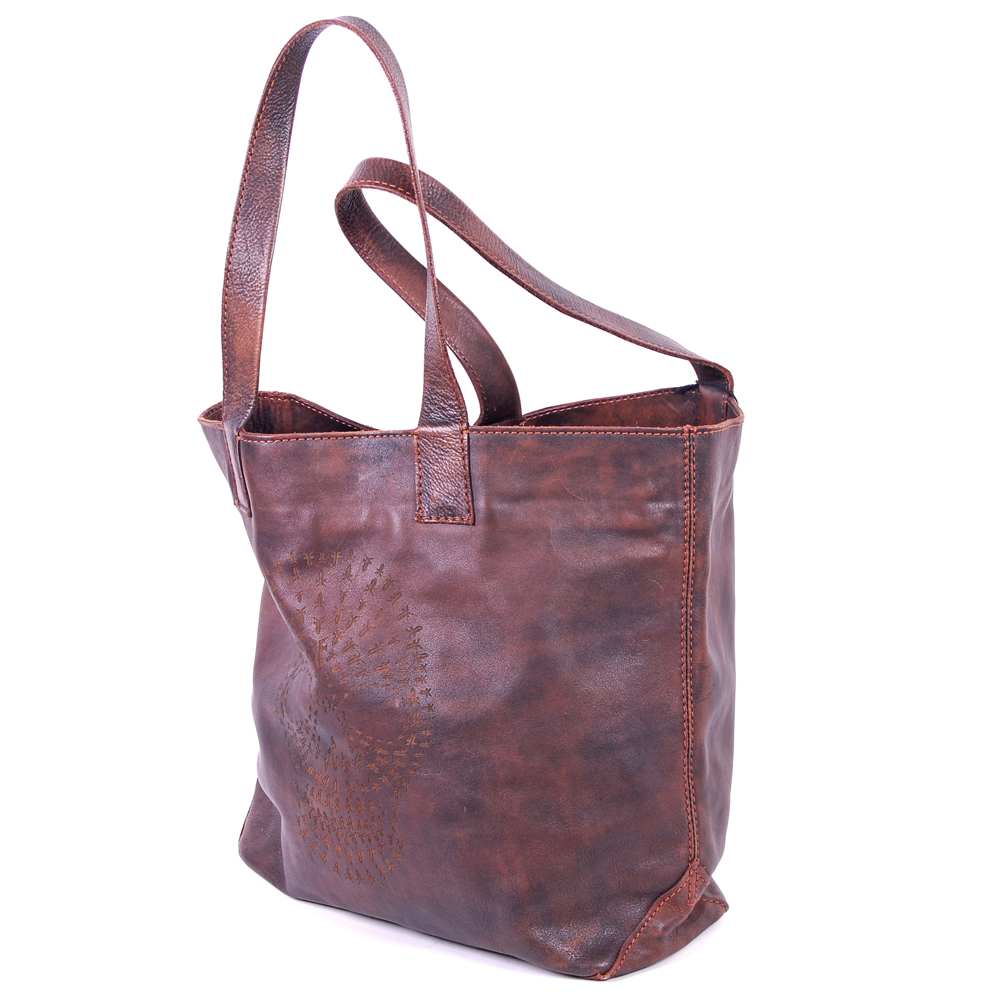 frye skull tote