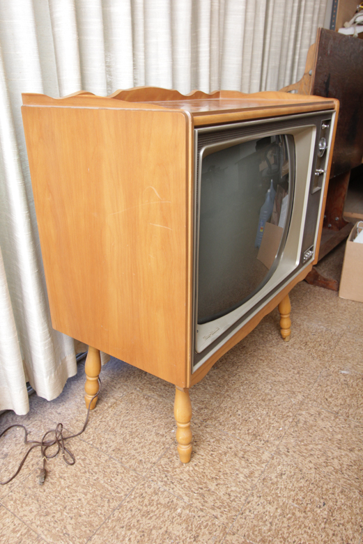 Vintage 1950s RCA Victor TV | EBTH