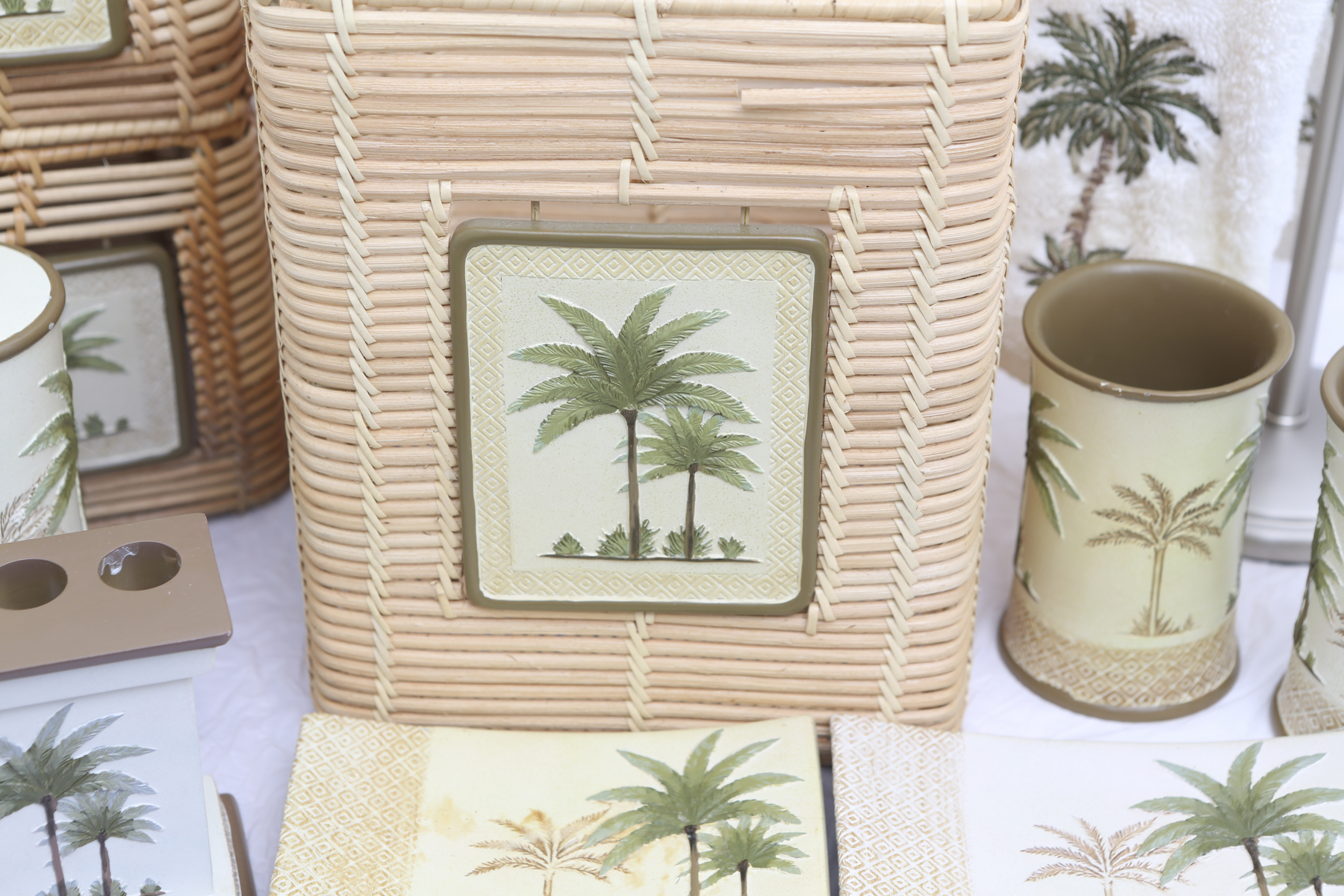 Palm TreeThemed Bathroom Accessories EBTH