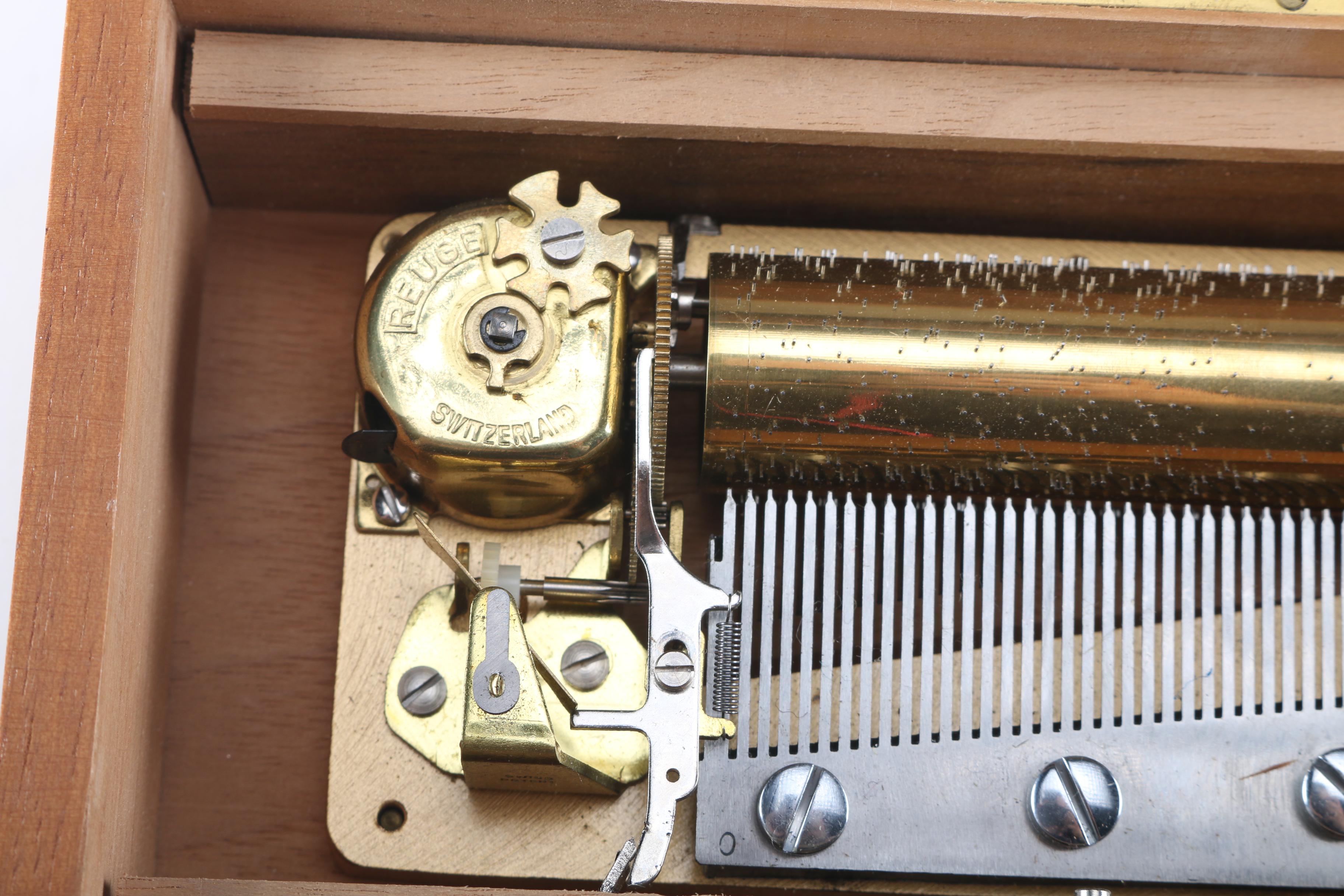 Reuge SainteCroix Music Box with Christmas Songs EBTH