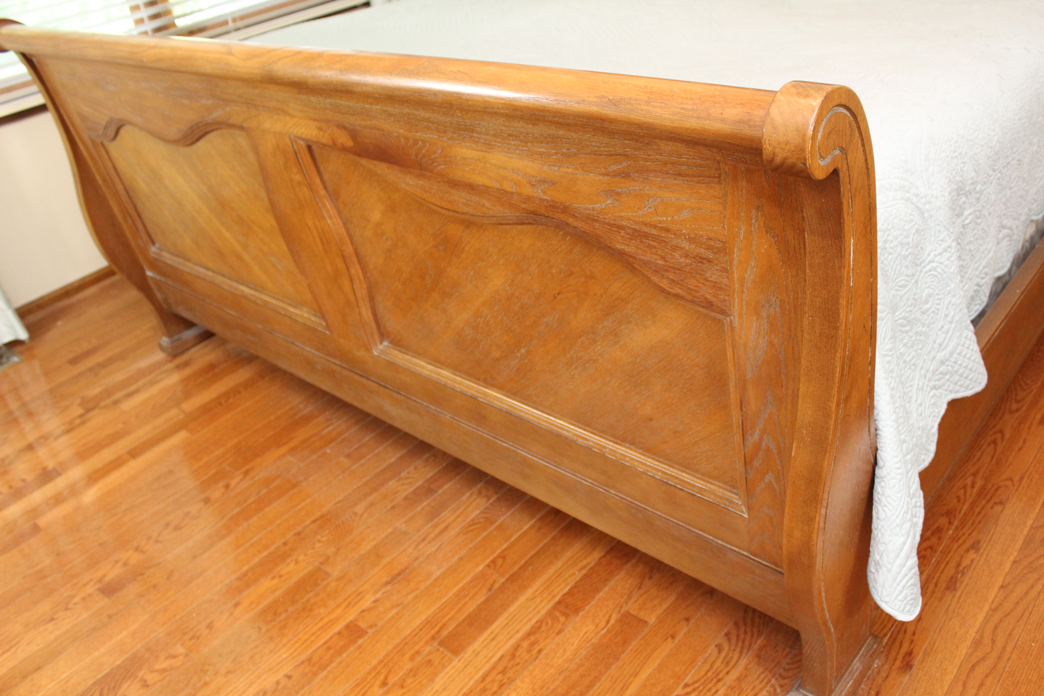 KingSize Oak Sleigh Bed Frame EBTH