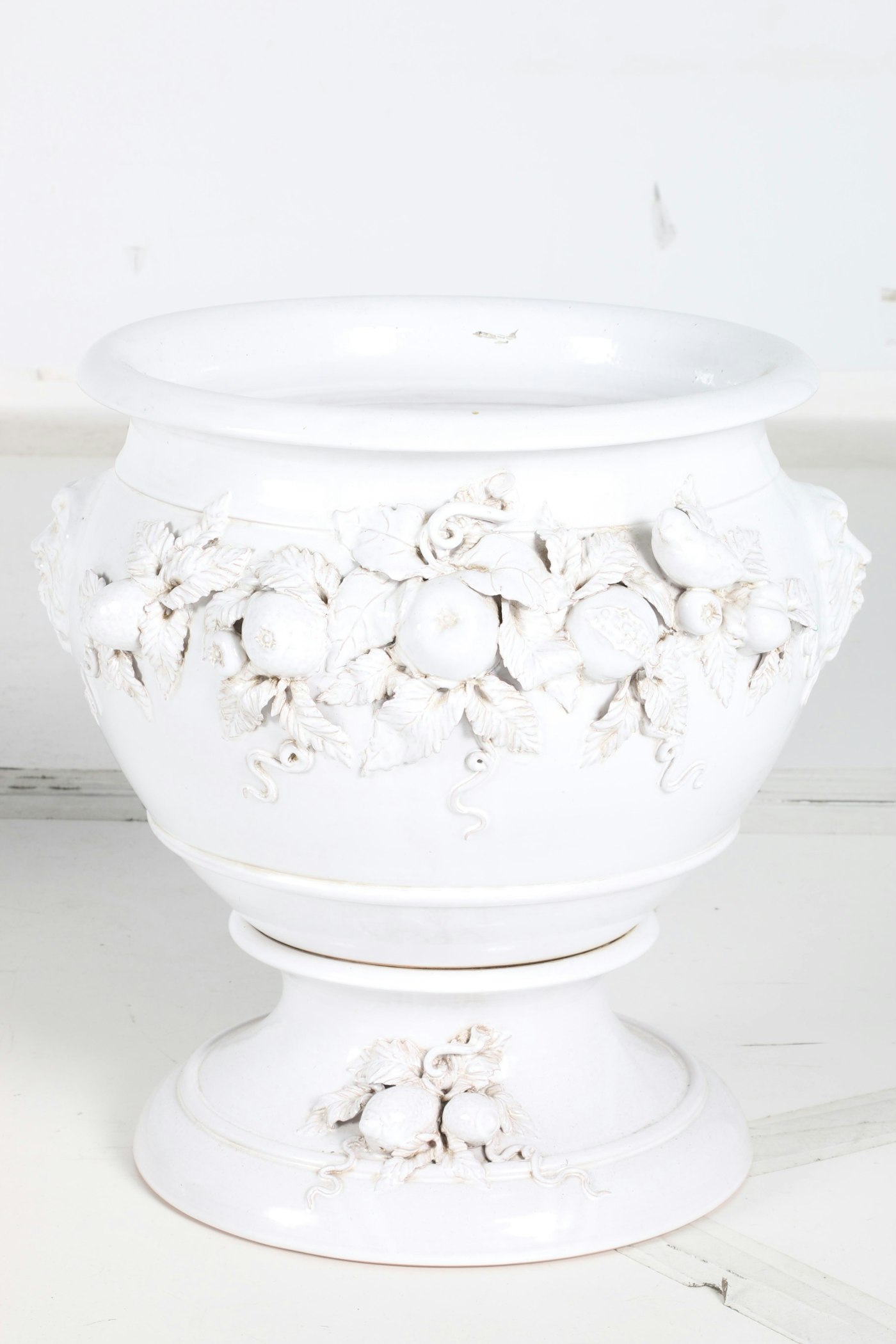 Set of Glazed White Ceramic Planters : EBTH