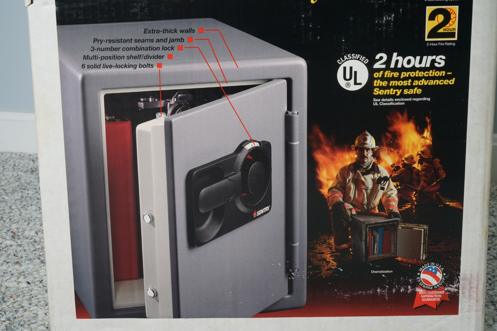 Sentry 3100 Combination Lock Safe EBTH