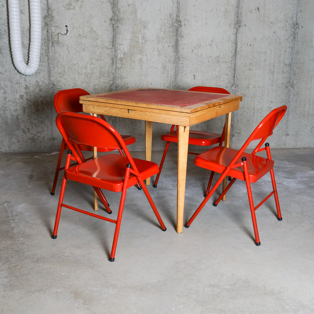 Stakmore Expanding Card Table with Meco Chairs EBTH