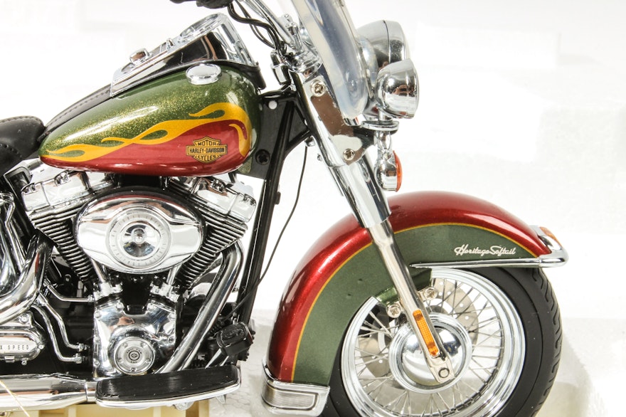 Christmas department village display tinsel tree displays halloween trees dickens villages mill pole north santa library hgtv welcome choose Franklin Mint Harley-Davidson Christmas Edition Model Motorcycle | EBTH