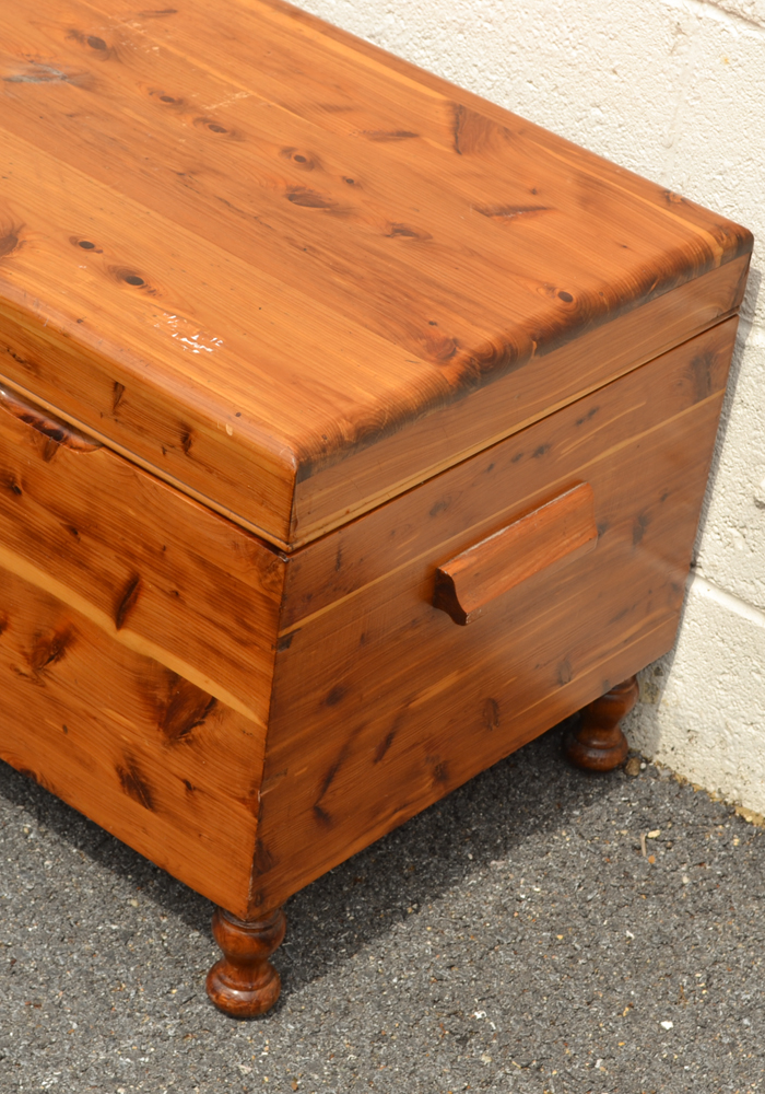 Vintage Red Cedar Chest by Seaburg EBTH