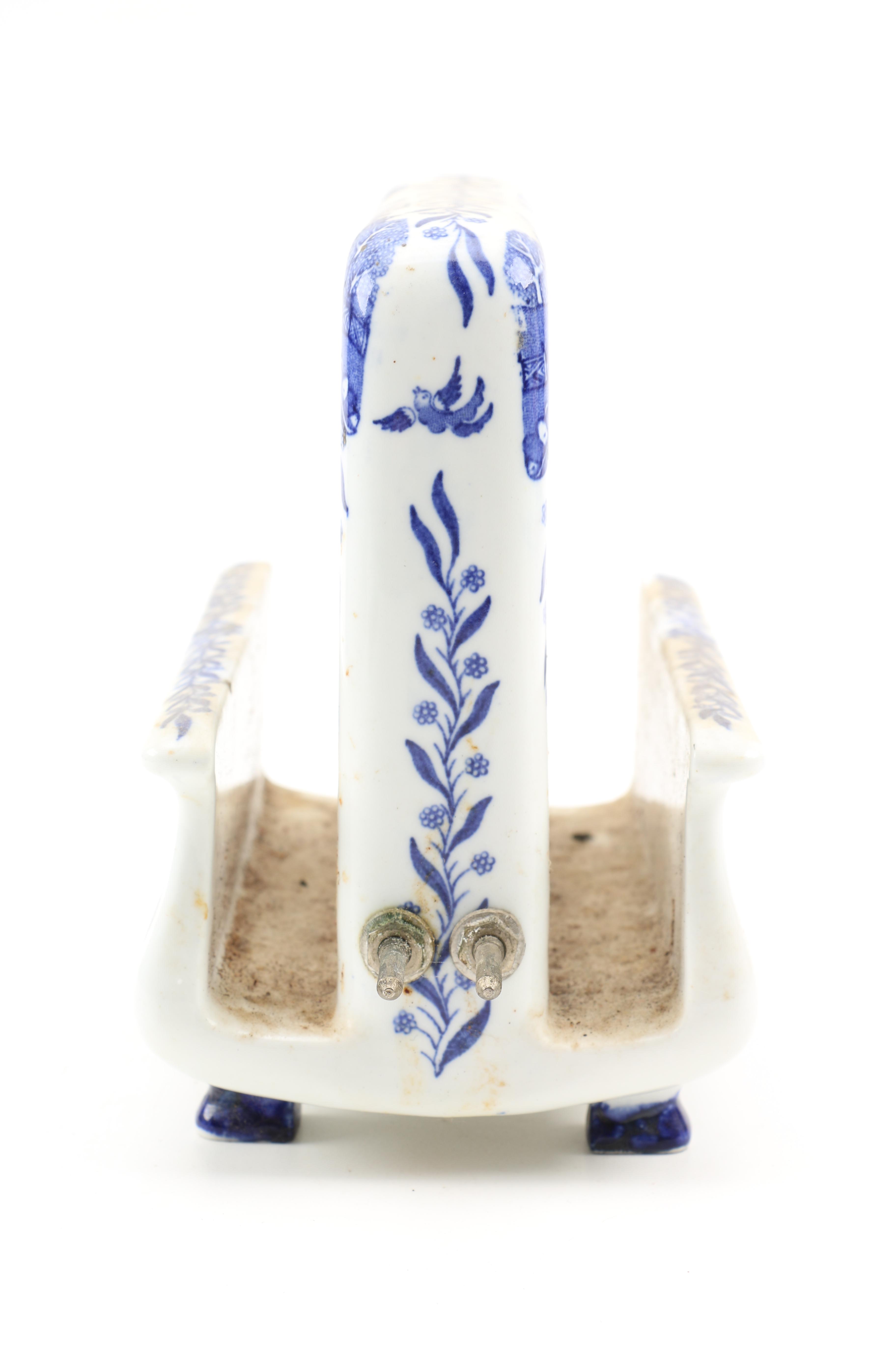 Vintage "Blue Willow" Toastrite Electric Toaster EBTH