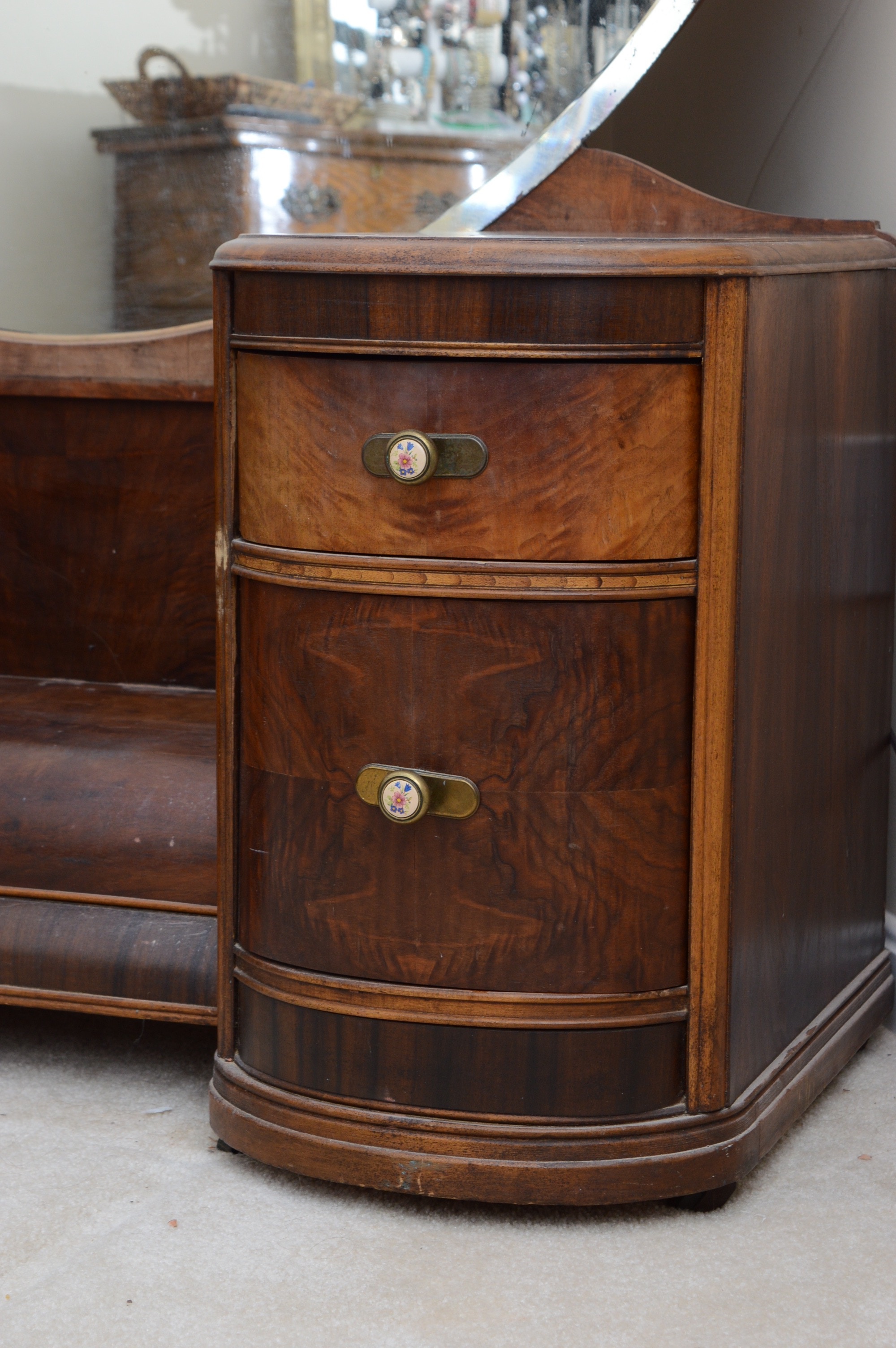 Art Deco Waterfall Vanity with Mirror EBTH