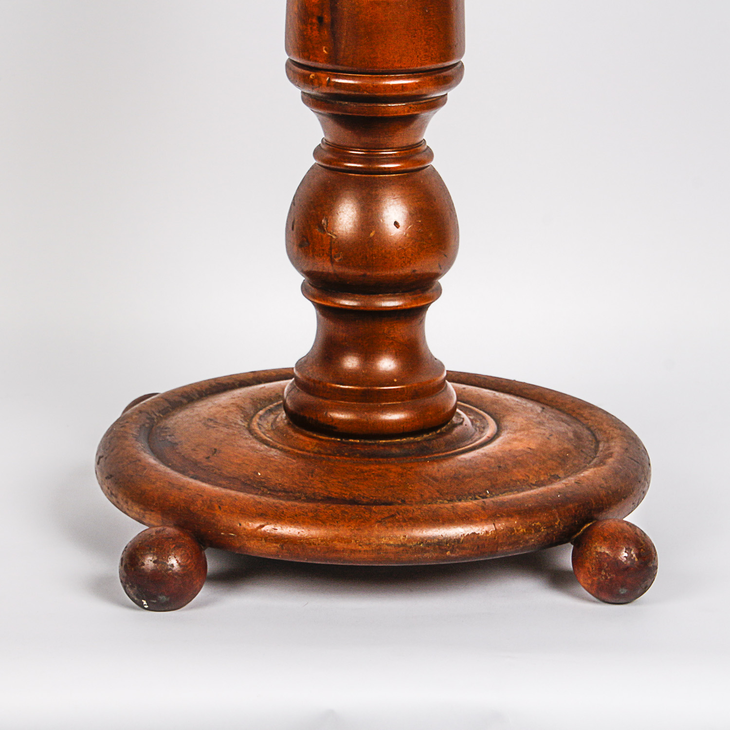 Decorative Wood Pedestal Table EBTH