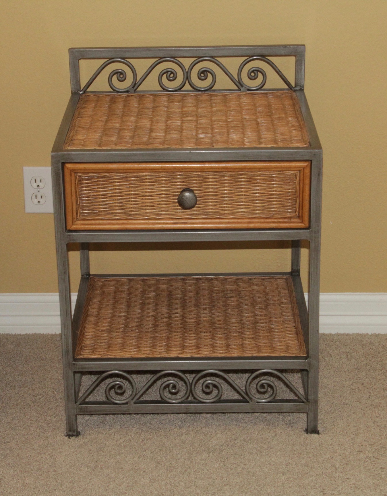 Wicker Bedroom Set Featuring Queen Bed Frame by Pier 1 Imports EBTH