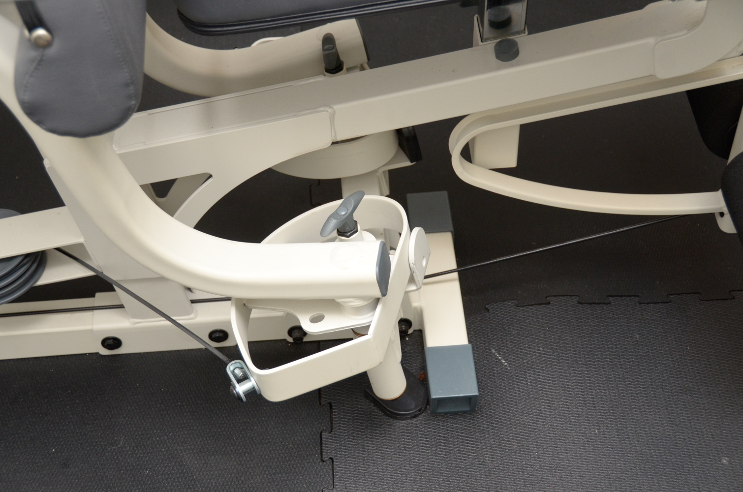 Nautilus "NS300" Weight Machine EBTH