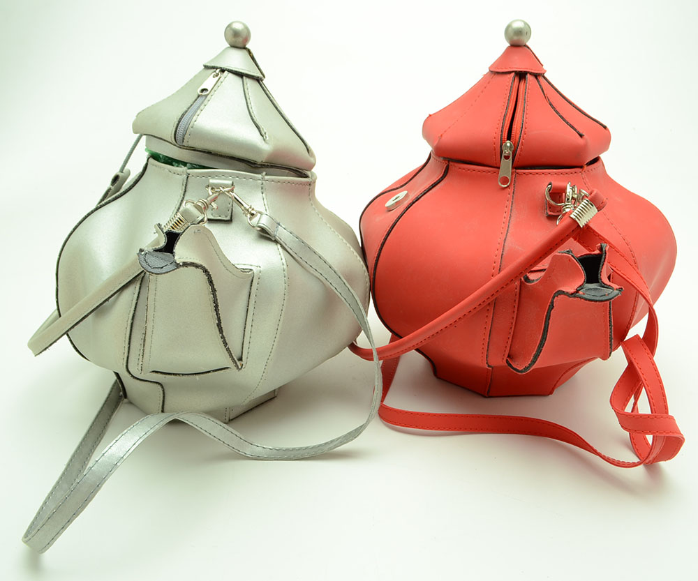 Pair of Teapot Inspired Purses by Pylones EBTH