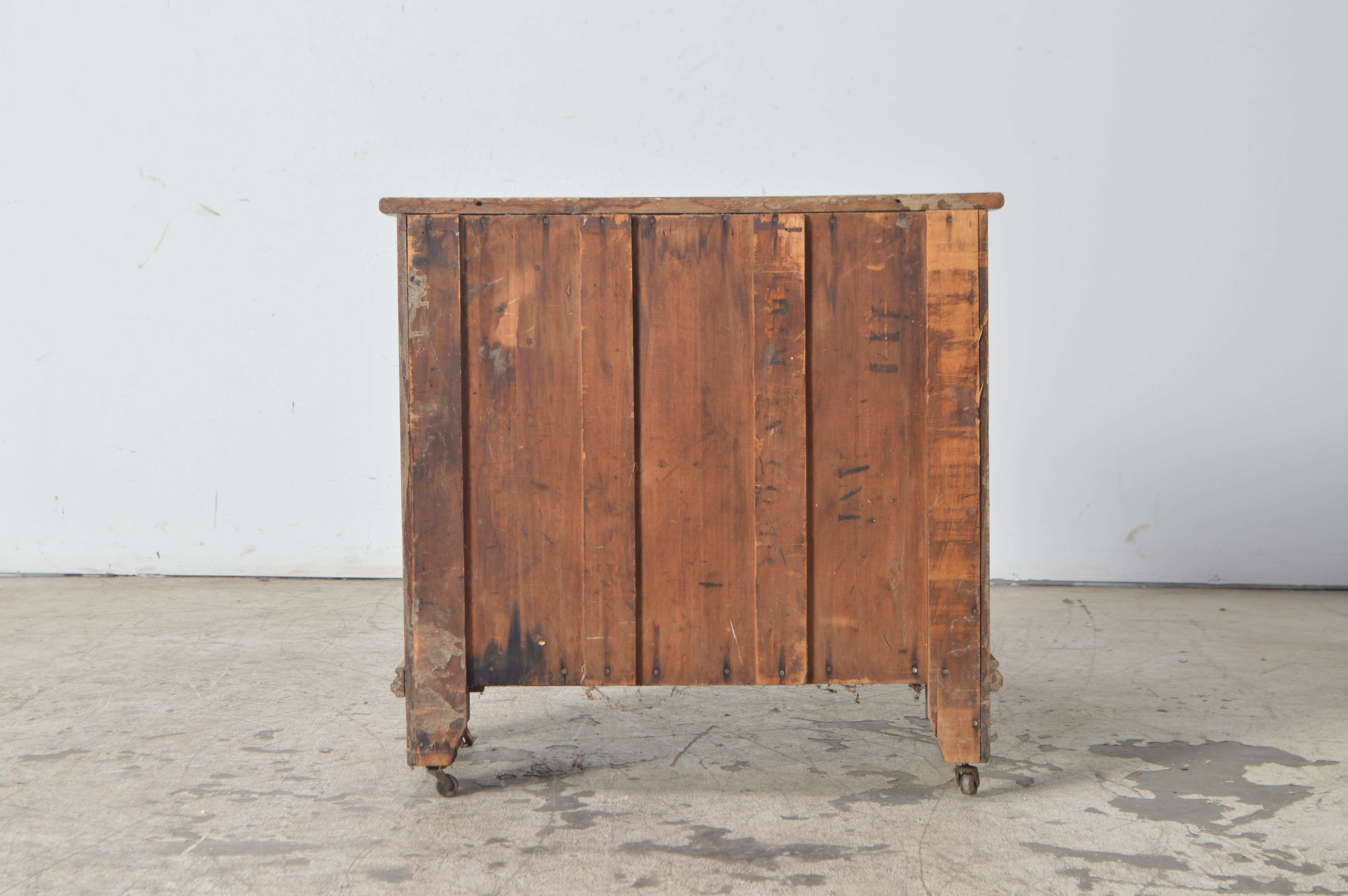 Antique Oak Washstand with Knapp Joints EBTH