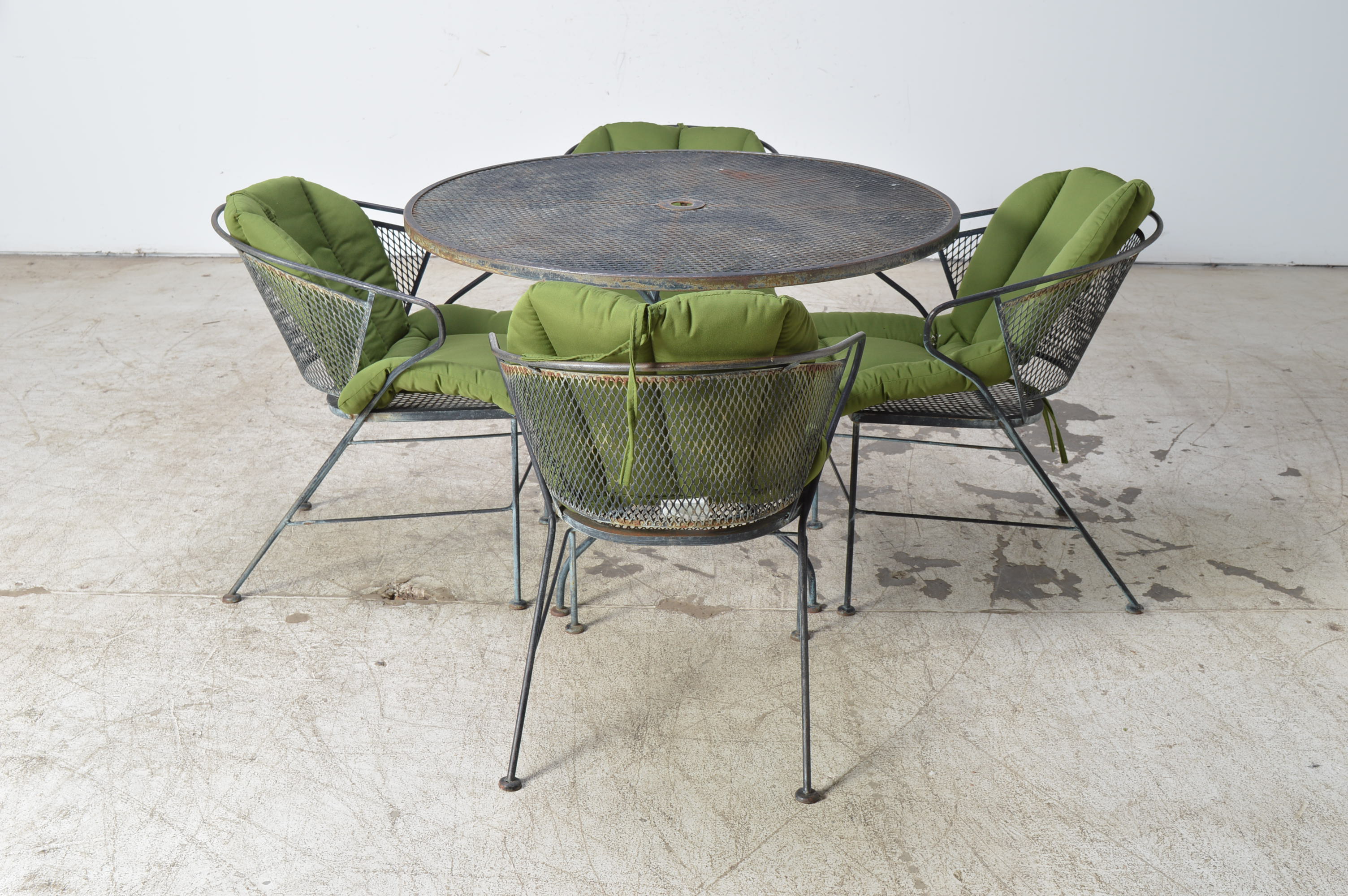 Vintage MidCentury BarrelStyle Patio Table and Chairs EBTH