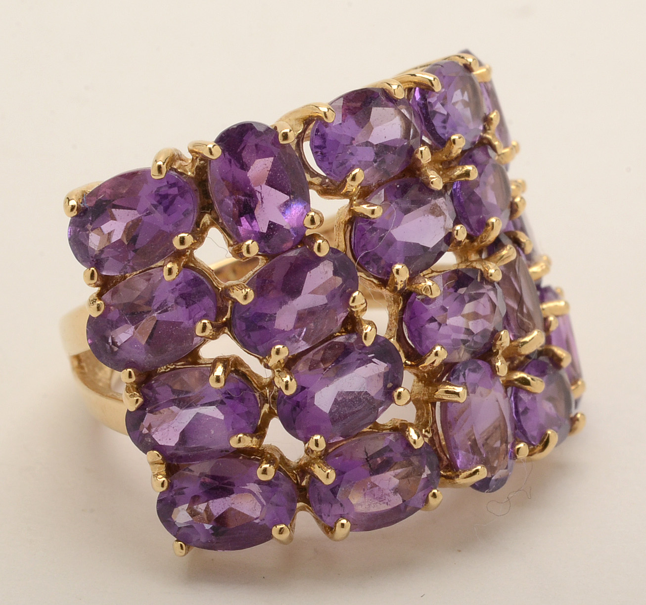 10k amethyst ring