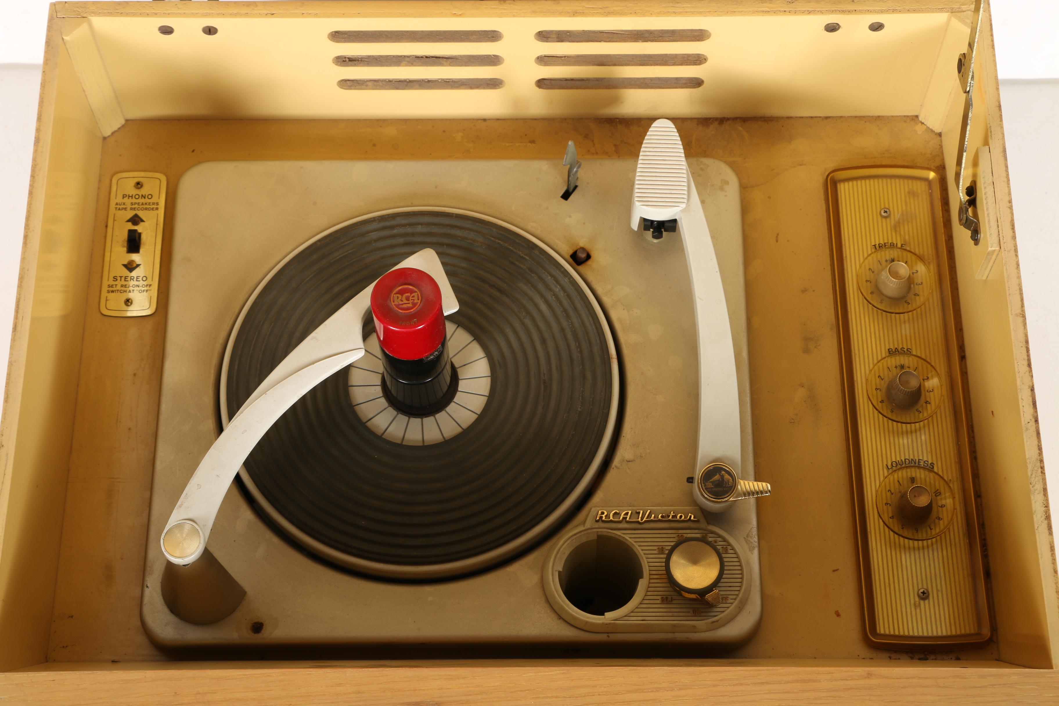 Vintage RCA Victor Orthophonic High Fidelity Record Player EBTH