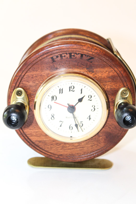 Peetz Fishing Reel Clock and Decorative Trout EBTH