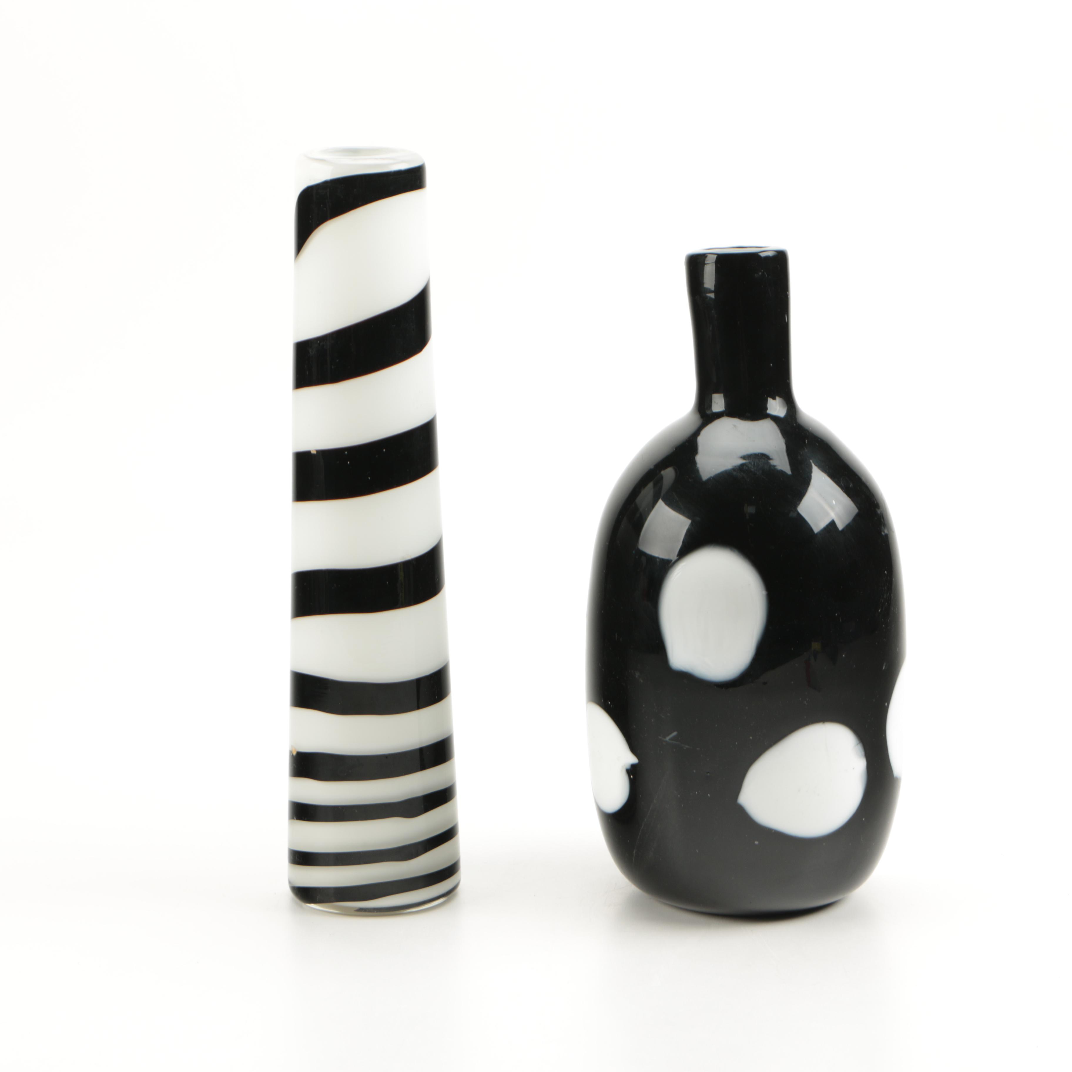 Pair of Black and White Glass Vases EBTH