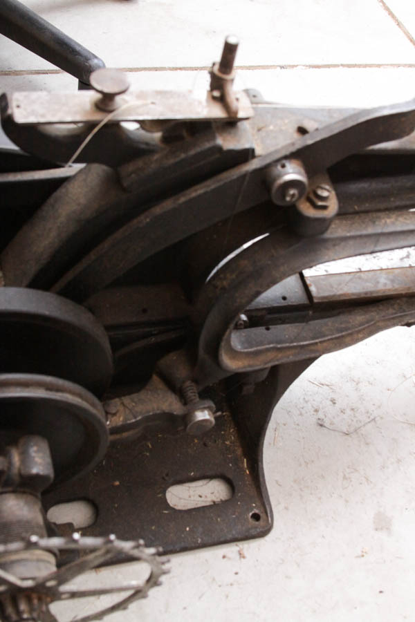 Antique Landis "Fleming" Shoe Repair Sewing Machine EBTH