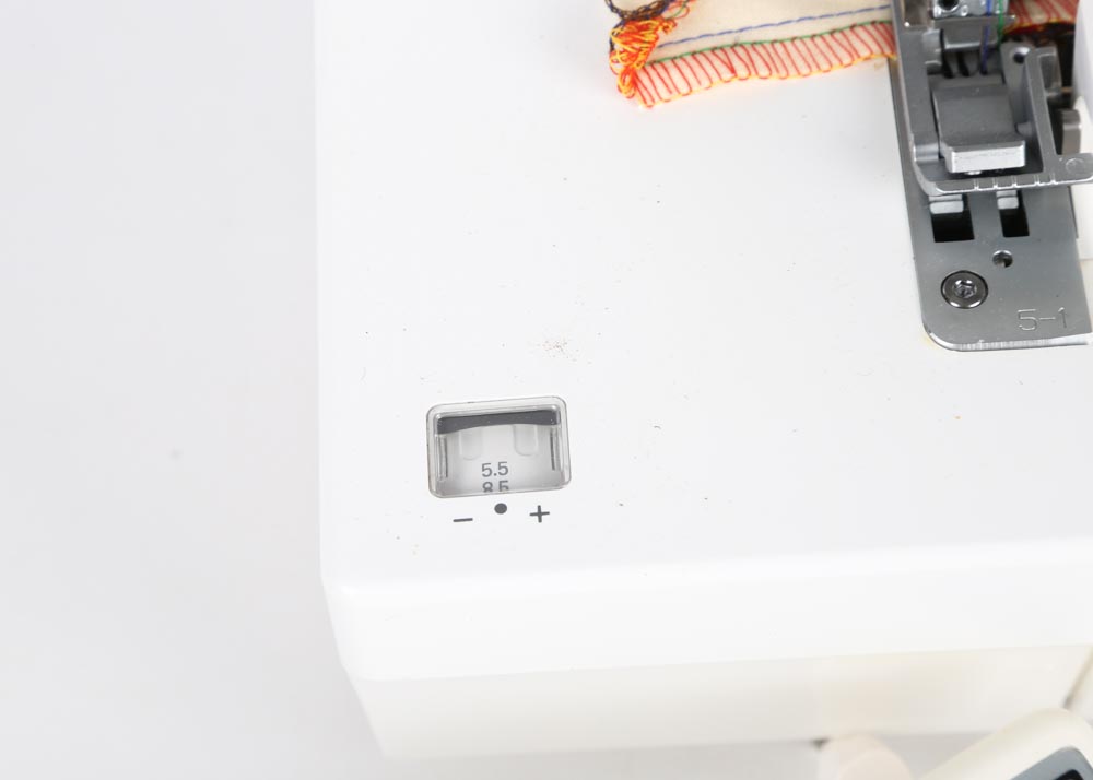 Pfaff Coverlock 4872 Sewing Machine EBTH