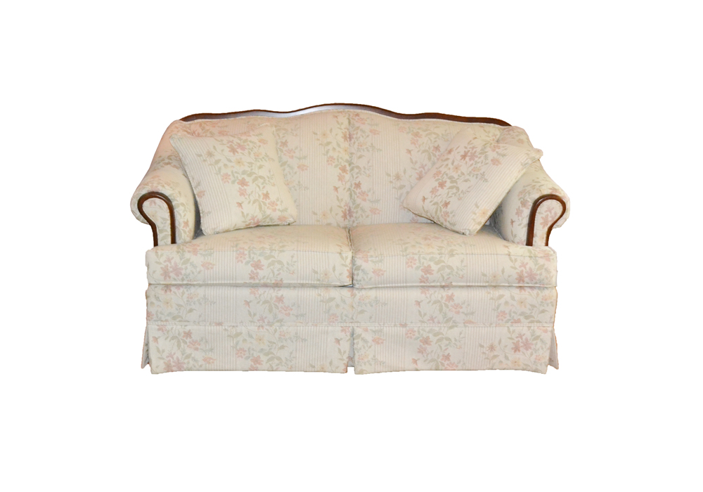 Broyhill Floral Loveseat EBTH