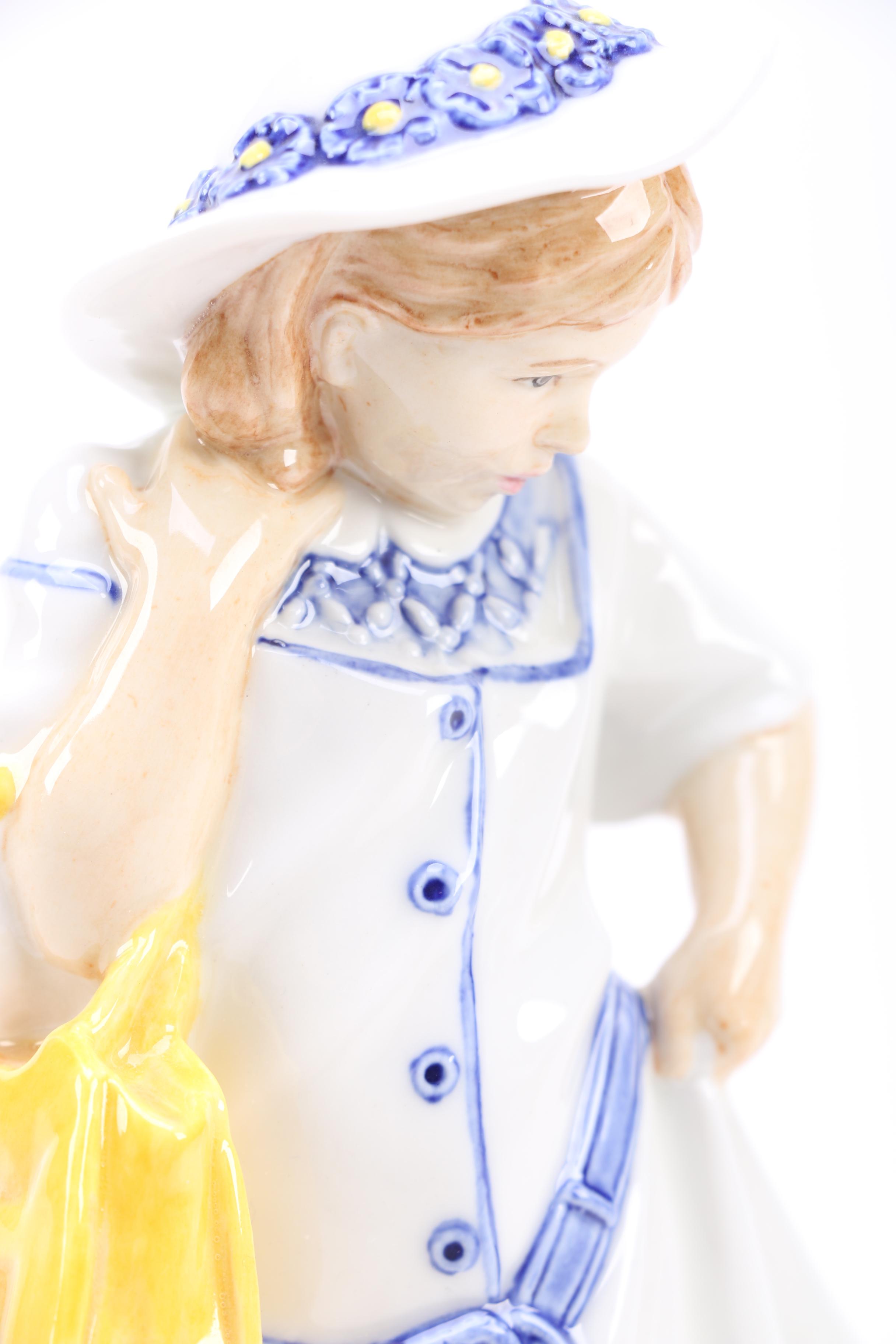 Royal Doulton Childhood Days Porcelain Figurine "Dressing Up" EBTH