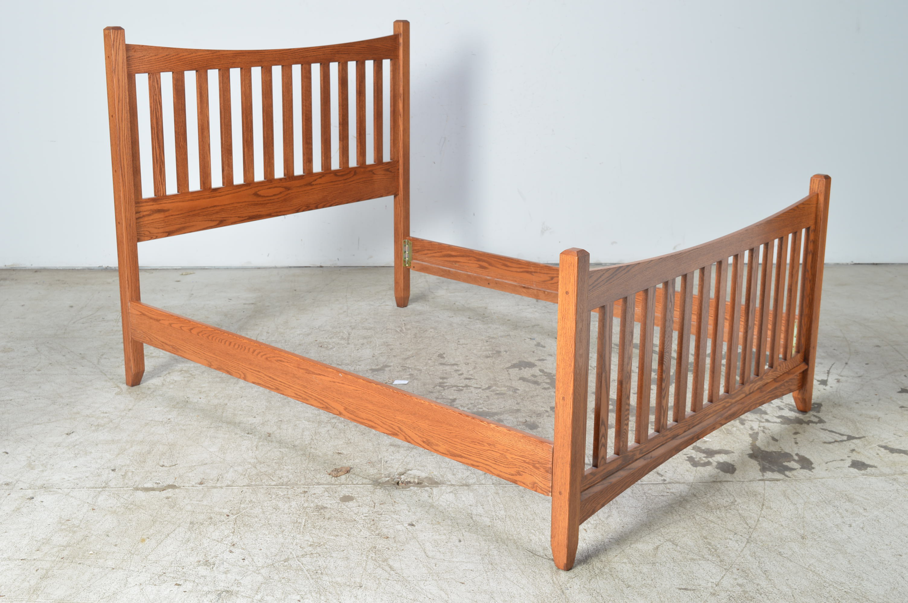 Arts and Crafts Style Oak Bed Frame EBTH