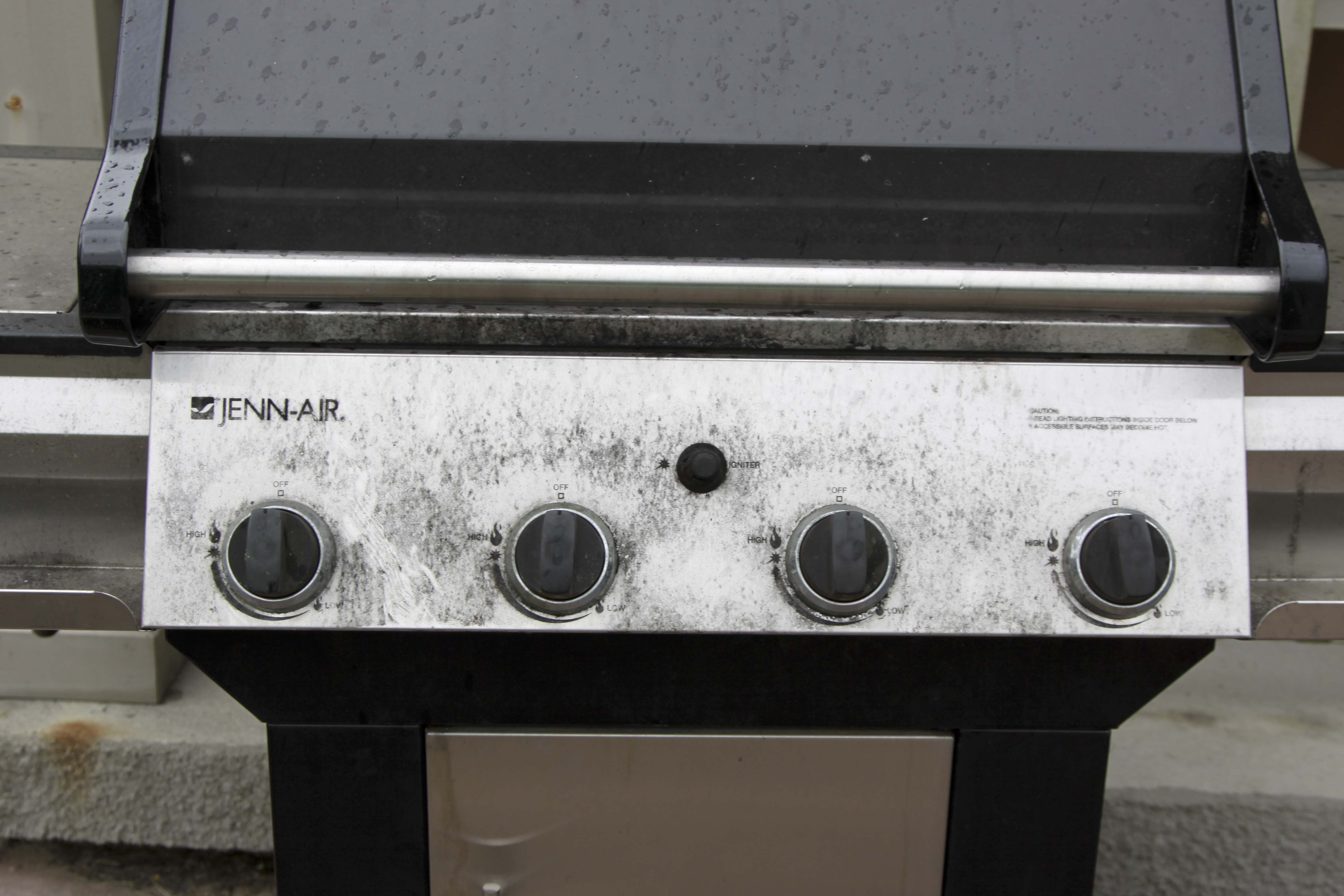 Jenn Air Outdoor Gas Grill EBTH