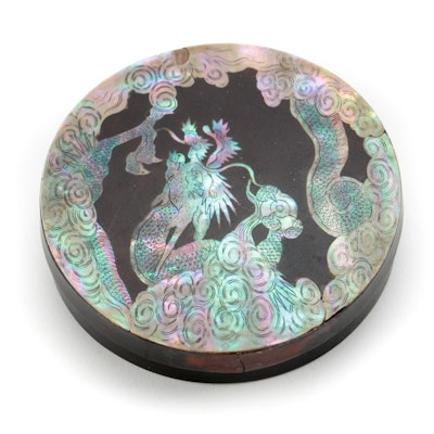 Antique Lacquered Chinese Snuff Box with a Dragon at the Lid