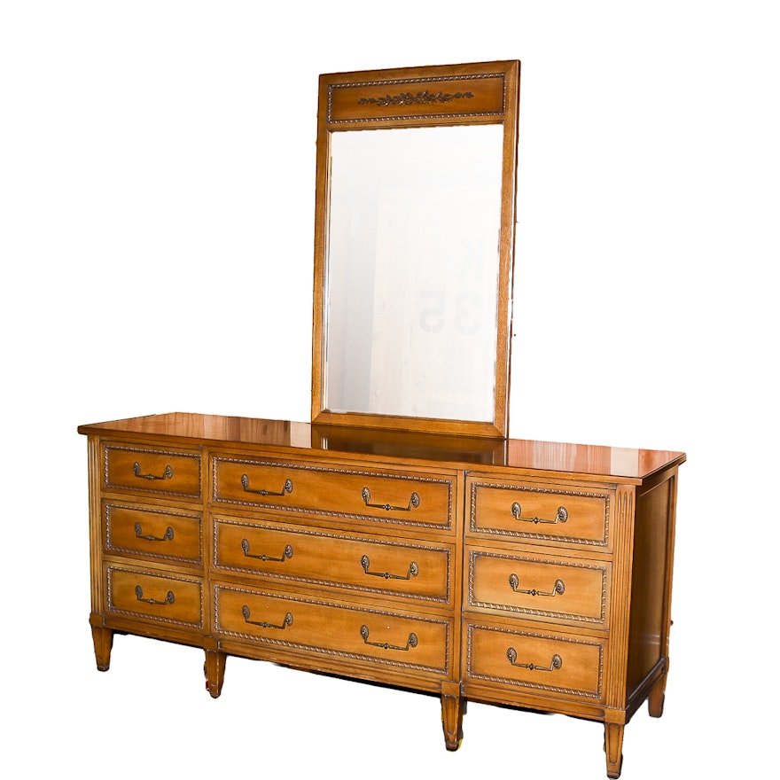 Henredon Dresser With Mirror Ebth