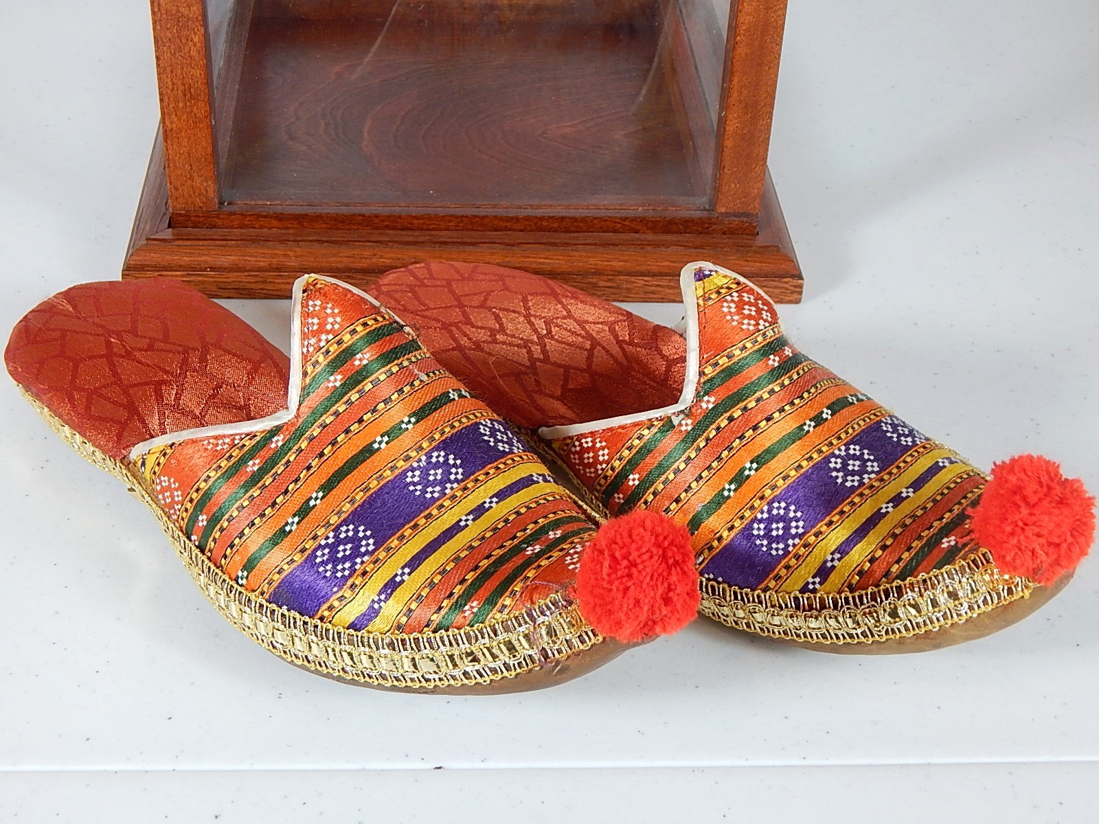 Traditional Turkish Shoes EBTH