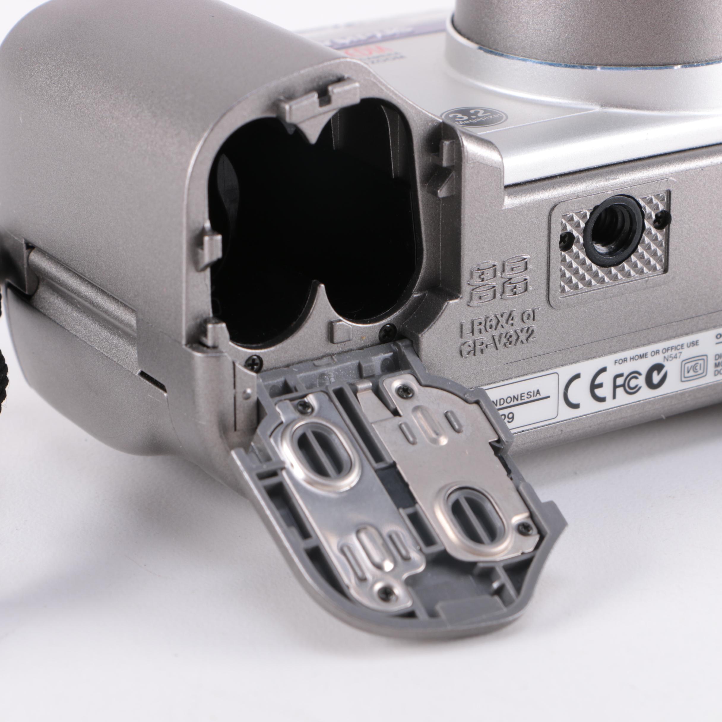 Olympus Camedia C3020 Zoom Digital Camera EBTH