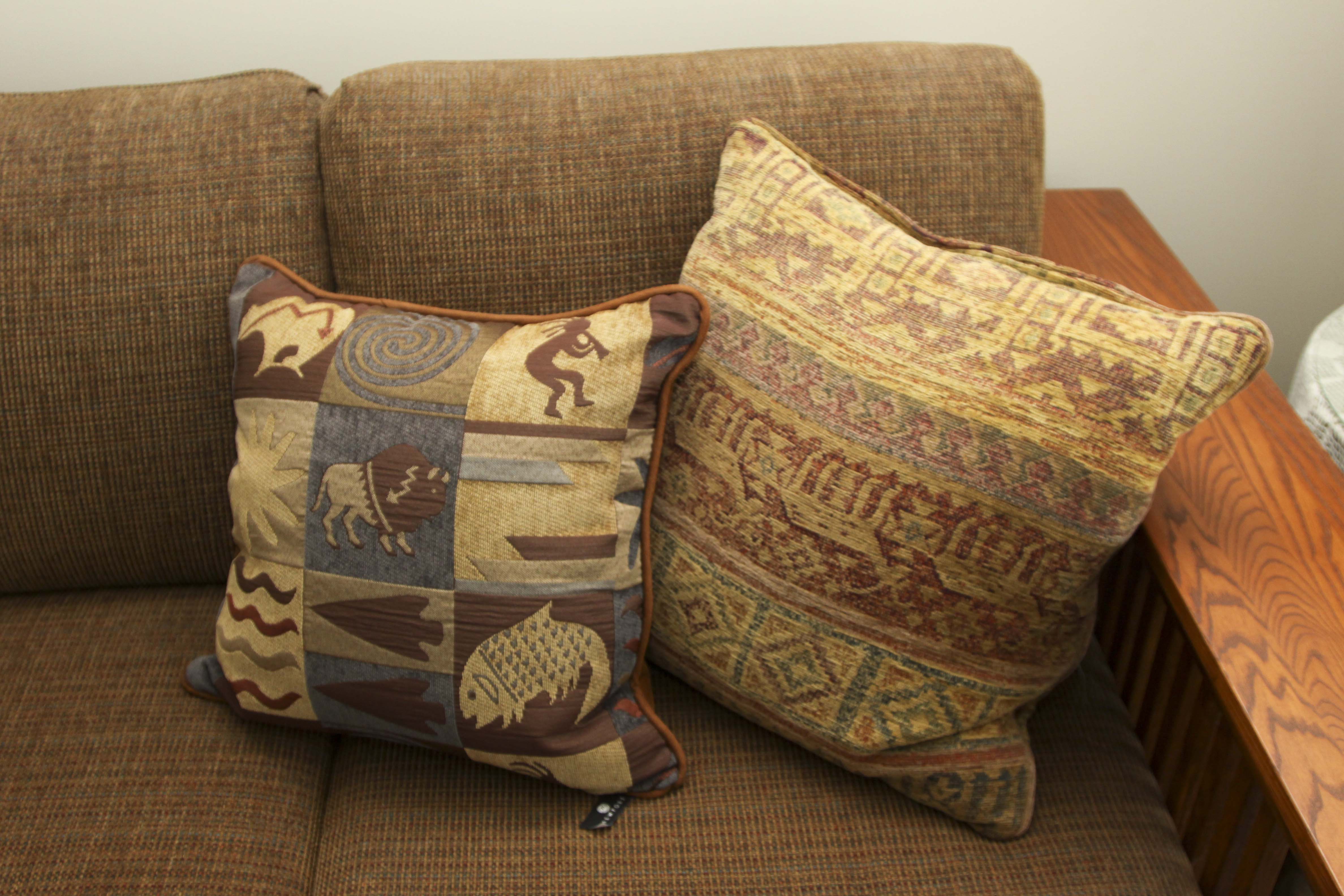 Mission Style Couch by Bassett EBTH