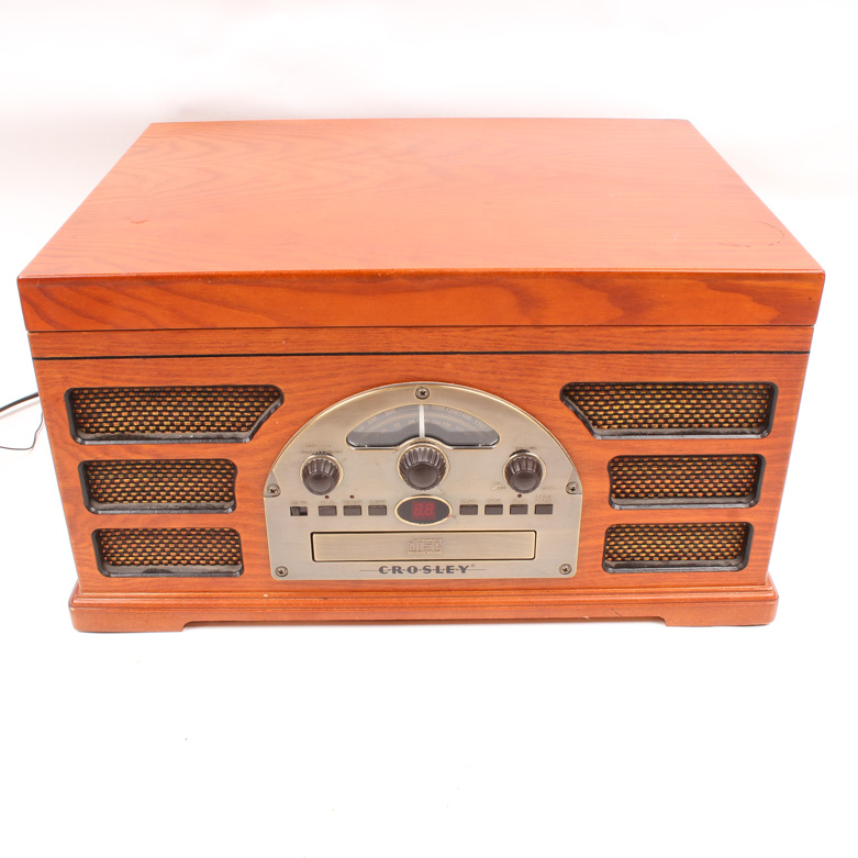Vintage Style Crosley Wooden Case Record Player/CD Player/Radio EBTH